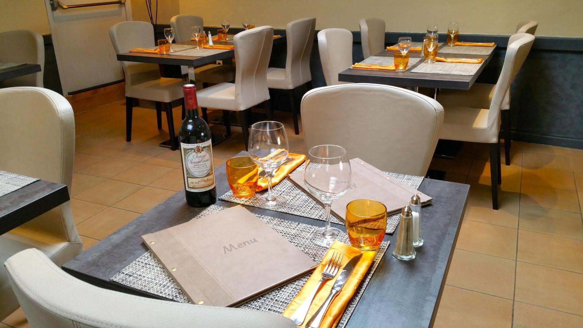 Hotel Restaurant Le Mulberry Arromanches Eksteriør bilde